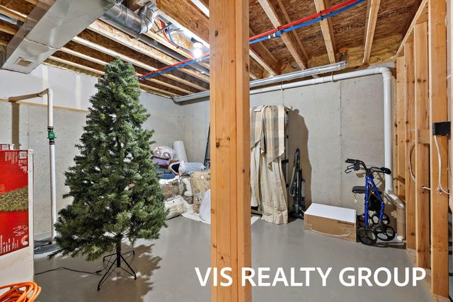 16501 Wickshire Place, Spring Lake, MI 49456