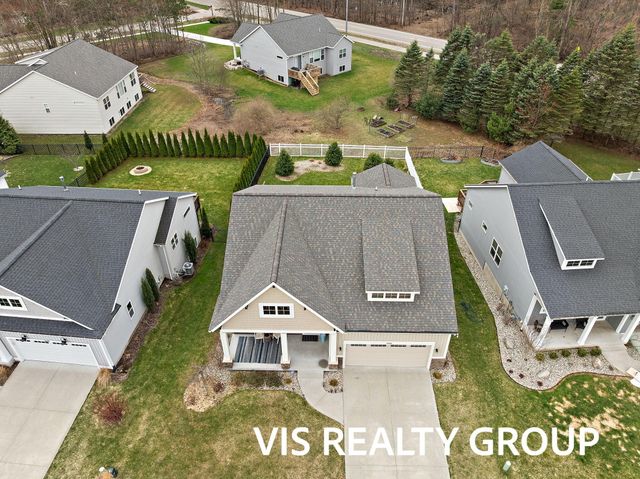 16501 Wickshire Place, Spring Lake, MI 49456