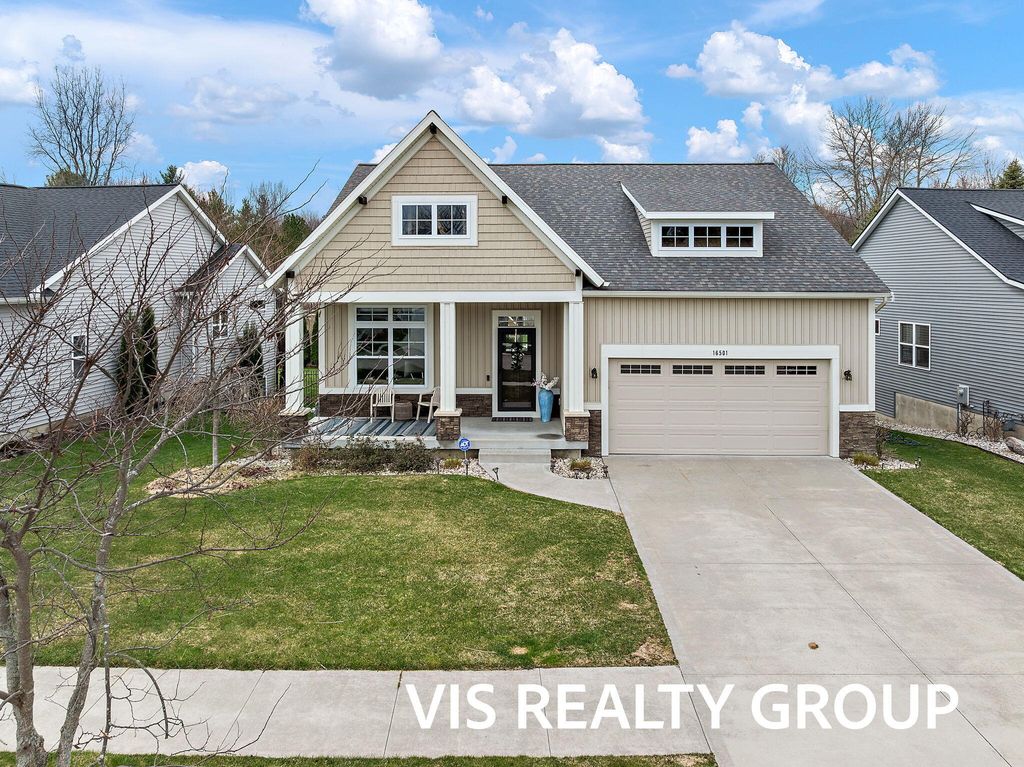 16501 Wickshire Place, Spring Lake, MI 49456