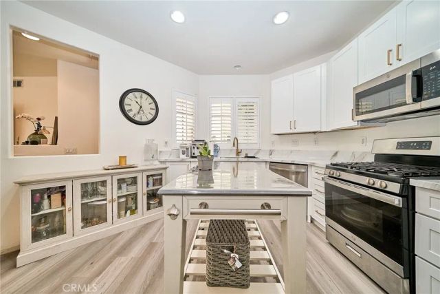921 Somerville, Irvine, CA 92620