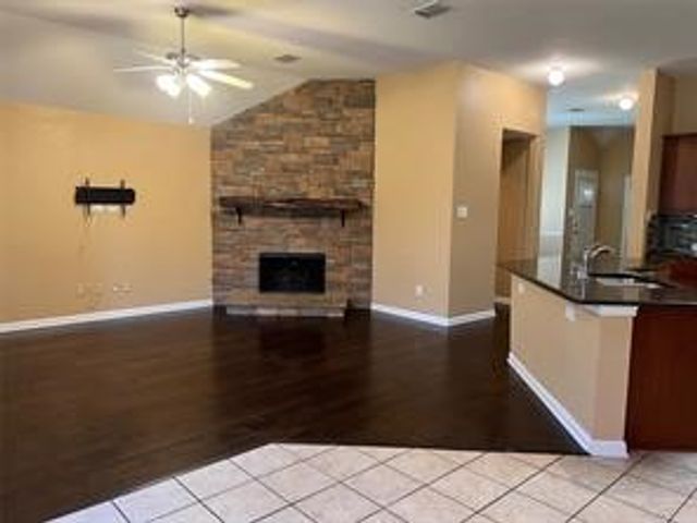 2912 Hollow Valley Drive, Fort Worth, TX 76244