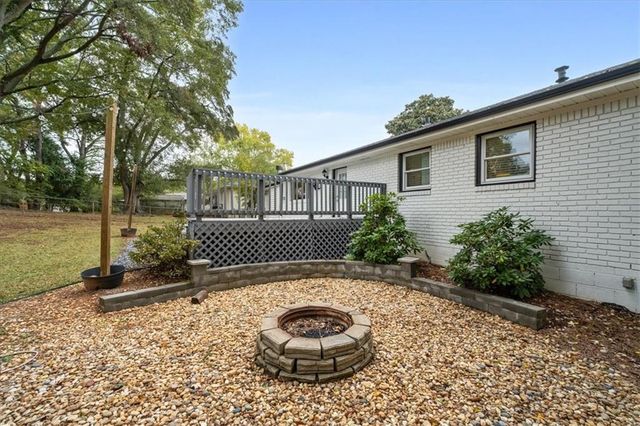 1913 Heathridge SE Court, Smyrna, GA 30080