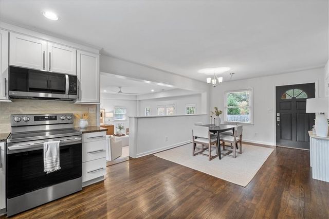 1913 Heathridge SE Court, Smyrna, GA 30080