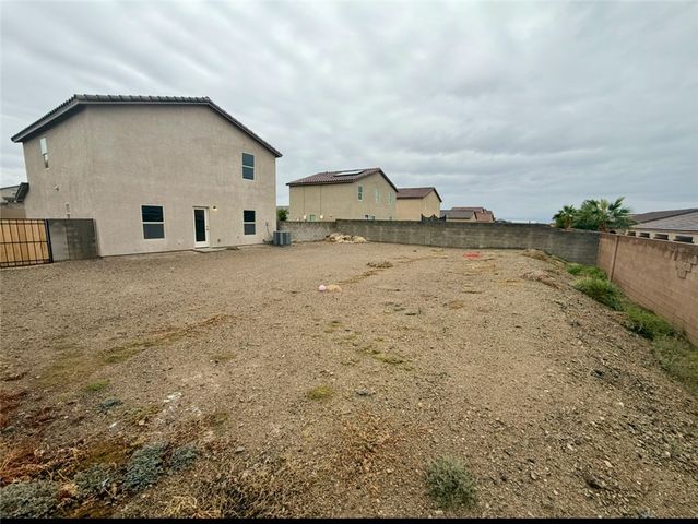 5543 S Glacier Creek Rd, Fort Mohave, AZ 86426