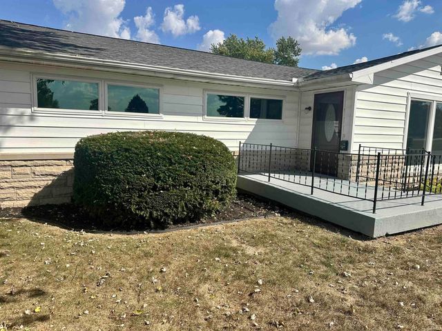 2214 N Wabash Road, Marion, IN 46952