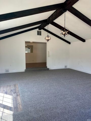 2214 N Wabash Road, Marion, IN 46952