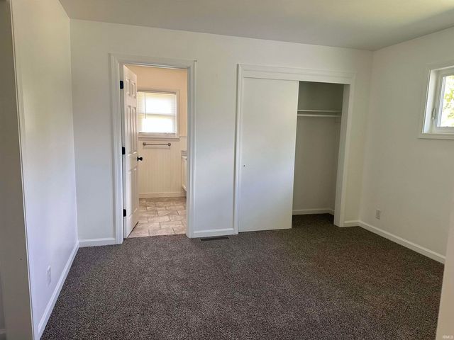 2214 N Wabash Road, Marion, IN 46952