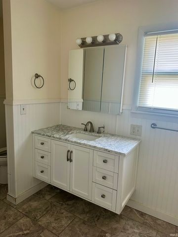 2214 N Wabash Road, Marion, IN 46952