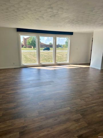 2214 N Wabash Road, Marion, IN 46952