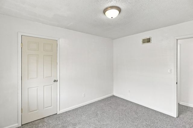 203 Rebecca Ln, Clarksville, TN 37042