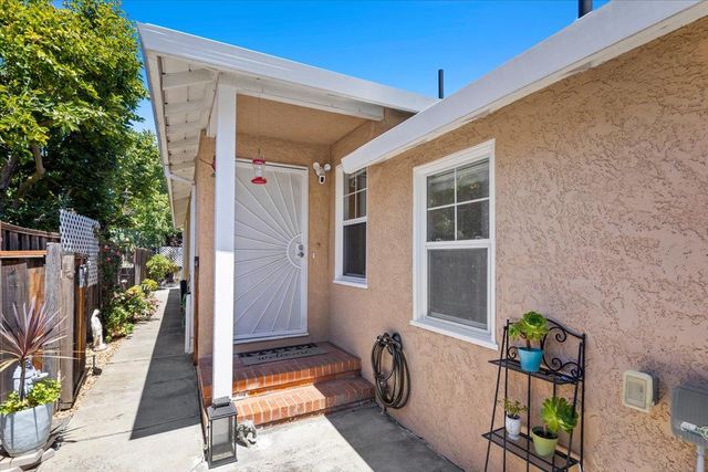 3523 Page Street, Redwood City, CA 94063