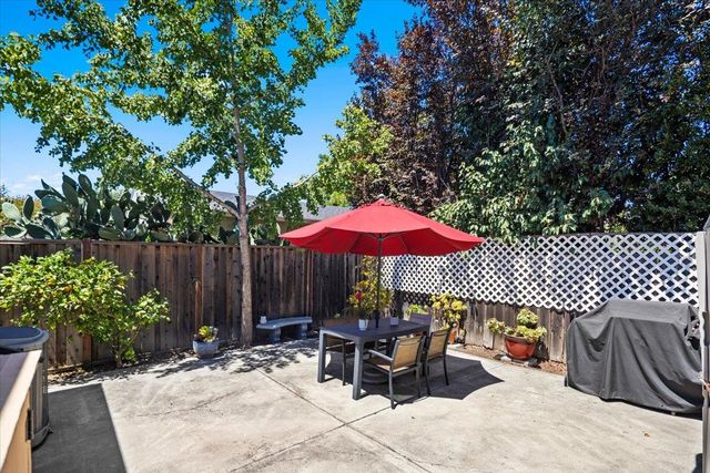 3523 Page Street, Redwood City, CA 94063
