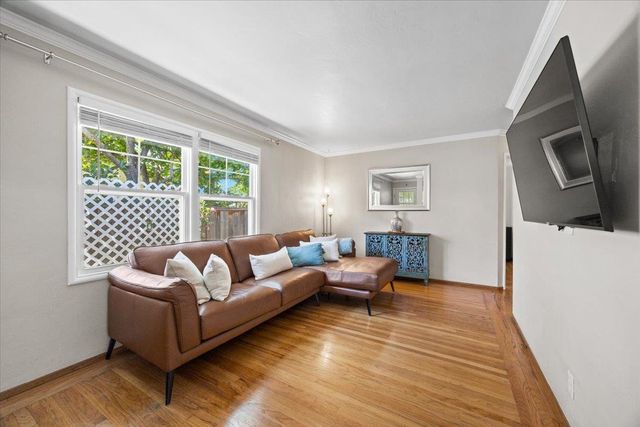 3523 Page Street, Redwood City, CA 94063