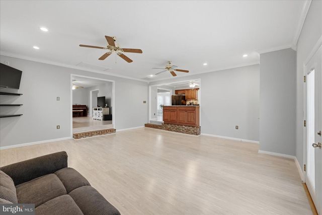 112 ROCKBRIDGE RD, Stephens City, VA 22655