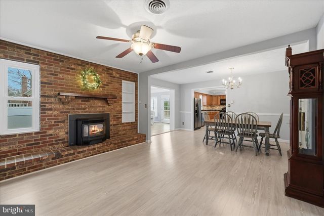 112 ROCKBRIDGE RD, Stephens City, VA 22655