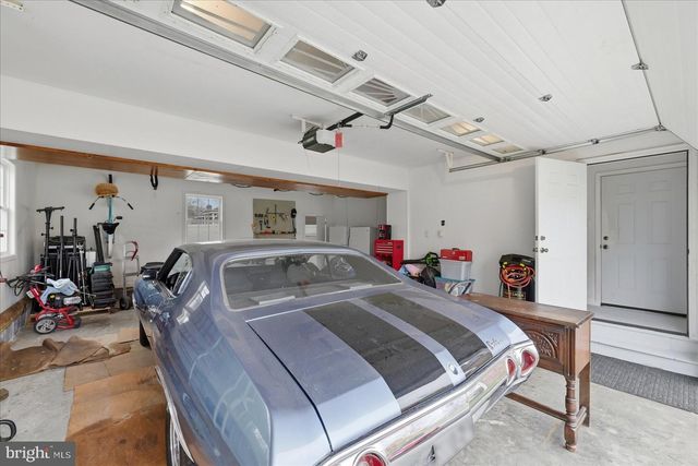 112 ROCKBRIDGE RD, Stephens City, VA 22655