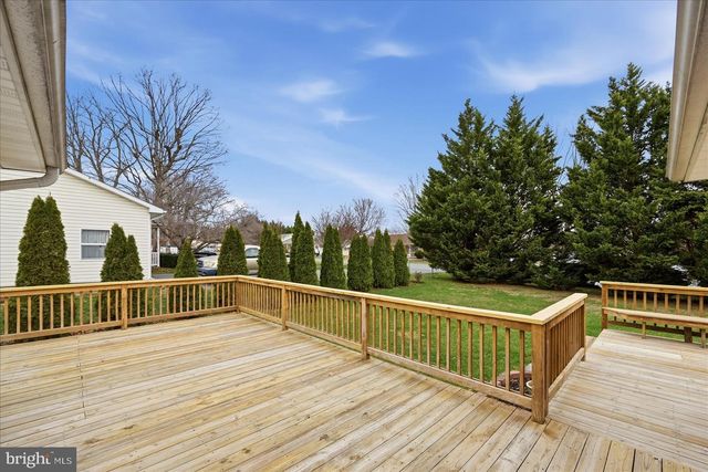 112 ROCKBRIDGE RD, Stephens City, VA 22655