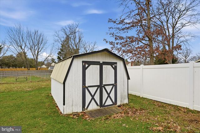 112 ROCKBRIDGE RD, Stephens City, VA 22655