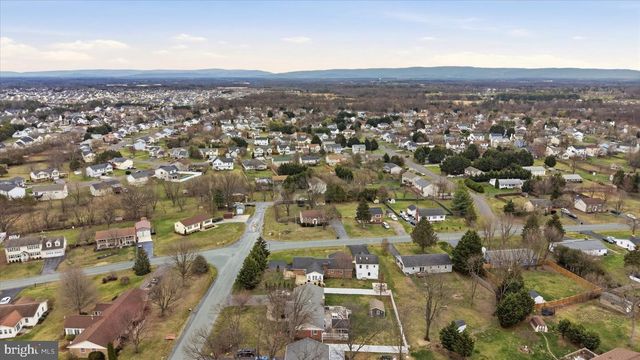 112 ROCKBRIDGE RD, Stephens City, VA 22655