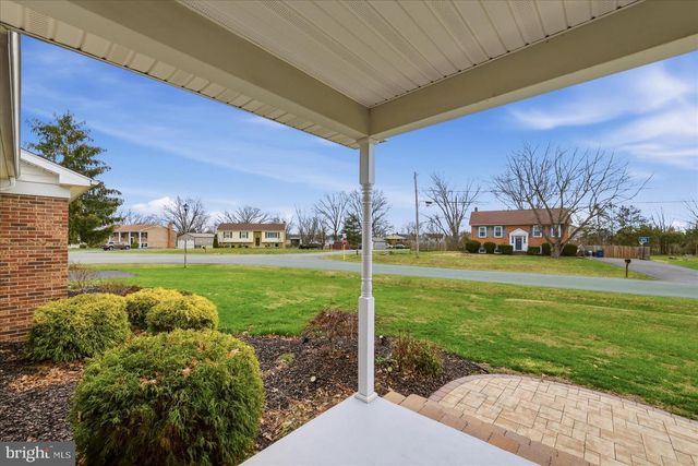 112 ROCKBRIDGE RD, Stephens City, VA 22655