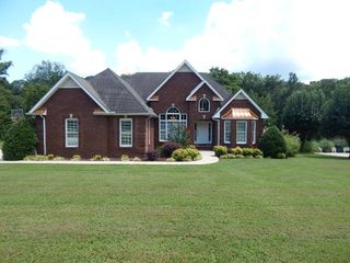 367 Woodland Creek Dr, Mcminnville, TN 37110