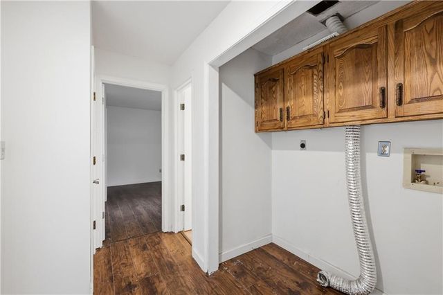 16405 E Gudgell Court, Independence, MO 64055