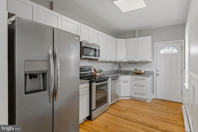 1214 N LECOUNT ST, Philadelphia, PA 19121