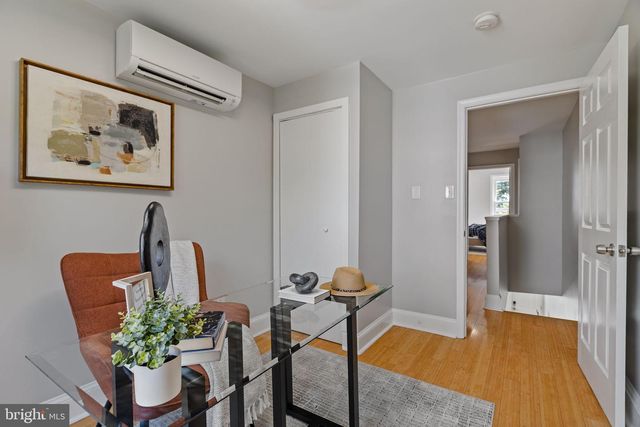 1214 N LECOUNT ST, Philadelphia, PA 19121