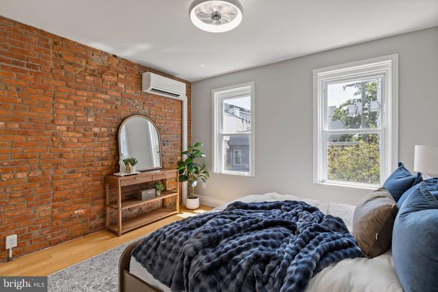 1214 N LECOUNT ST, Philadelphia, PA 19121