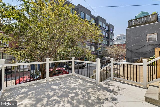 1214 N LECOUNT ST, Philadelphia, PA 19121