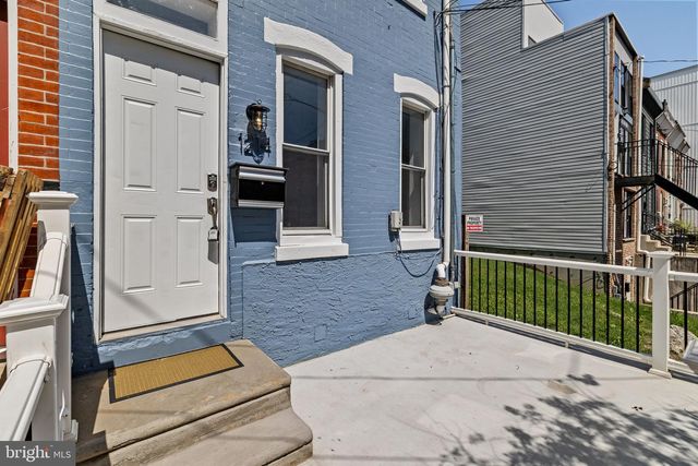 1214 N LECOUNT ST, Philadelphia, PA 19121