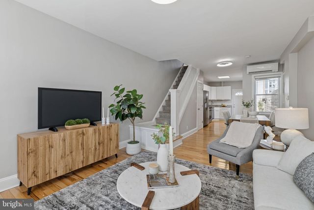 1214 N LECOUNT ST, Philadelphia, PA 19121