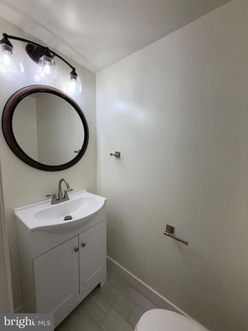 10638 WAKEMAN DR, Fredericksburg, VA 22407