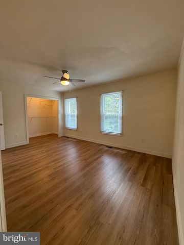 10638 WAKEMAN DR, Fredericksburg, VA 22407