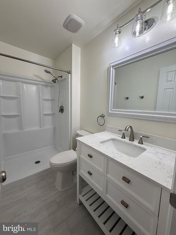 10638 WAKEMAN DR, Fredericksburg, VA 22407