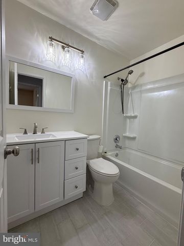 10638 WAKEMAN DR, Fredericksburg, VA 22407