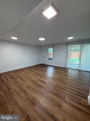 10638 WAKEMAN DR, Fredericksburg, VA 22407