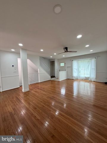 10638 WAKEMAN DR, Fredericksburg, VA 22407