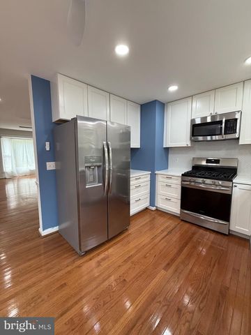 10638 WAKEMAN DR, Fredericksburg, VA 22407