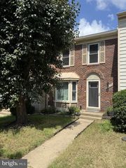 10638 WAKEMAN DR, Fredericksburg, VA 22407