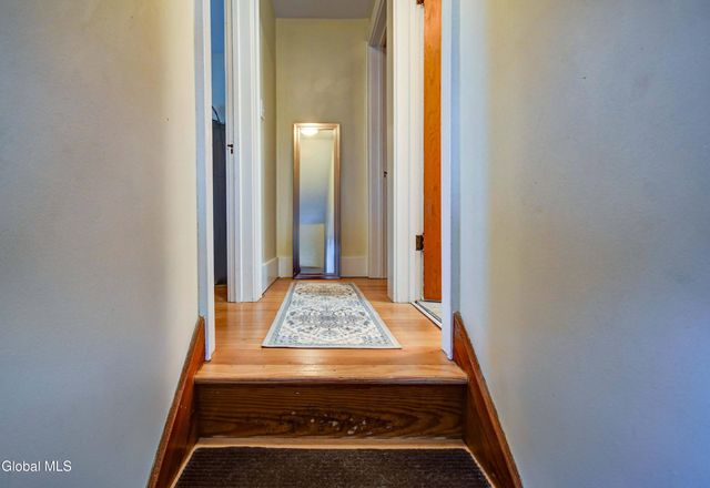 15 W 12th Avenue, Gloversville, NY 12078