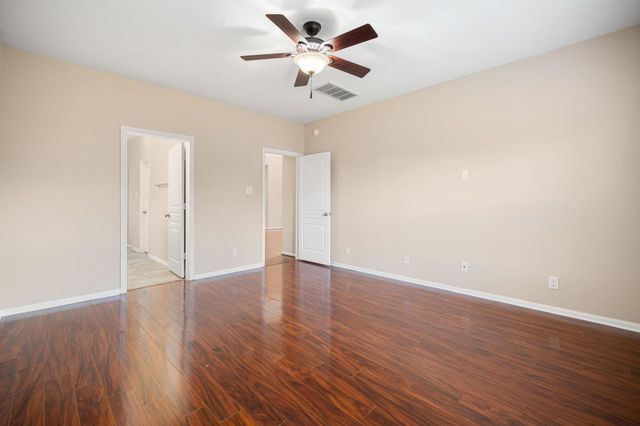 4819 Seaside Sparrow Lane, Baytown, TX 77521