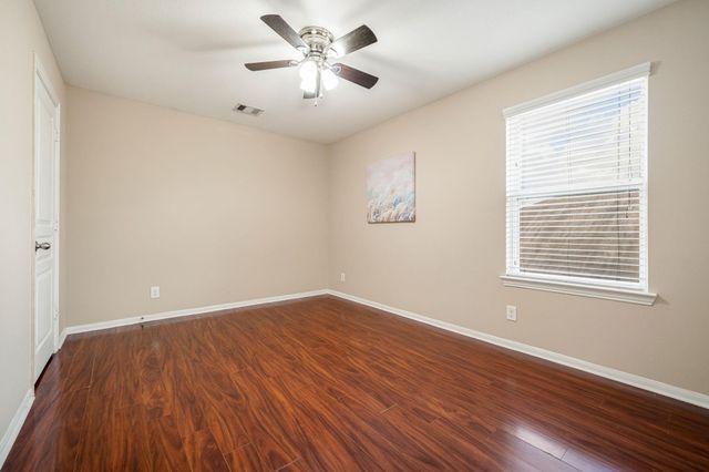 4819 Seaside Sparrow Lane, Baytown, TX 77521