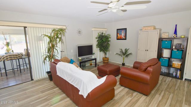 286 LEISURE WORLD --, Mesa, AZ 85206