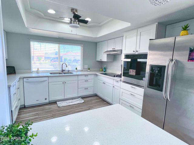 286 LEISURE WORLD --, Mesa, AZ 85206