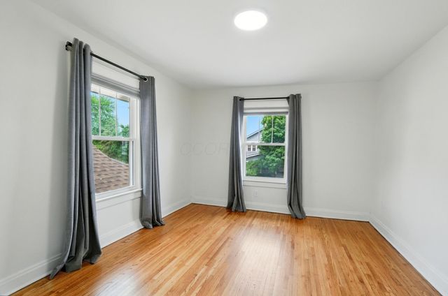 2883 Indianola Avenue, Columbus, OH 43202