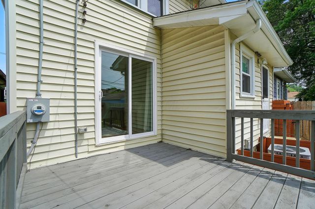 2883 Indianola Avenue, Columbus, OH 43202