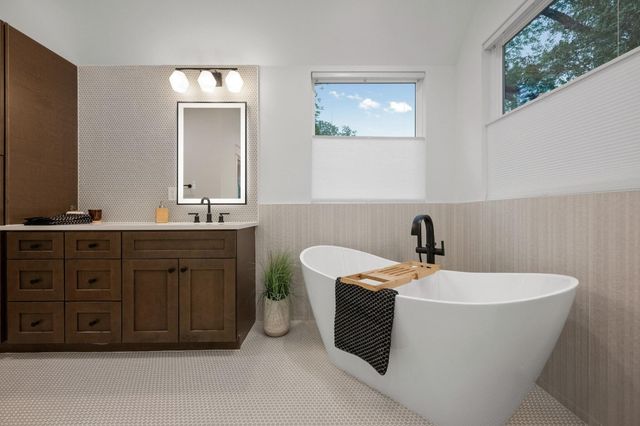 7310 Woodrow ST, Austin, TX 78757