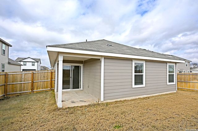 2561 Solon Lane, Seguin, TX 78155