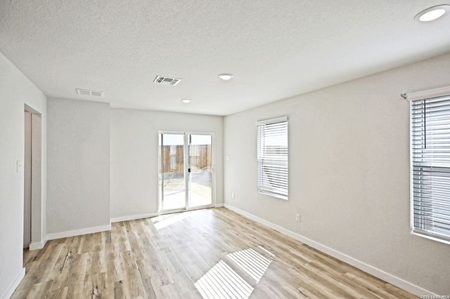 2561 Solon Lane, Seguin, TX 78155